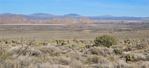 Photo of 26845 Grand View Rd Rd, Apple Valley, CA 92308 (MLS # HD26010932)