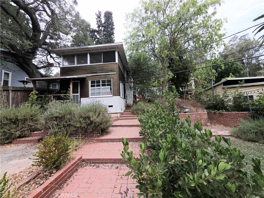 8709 Lookout Mountain