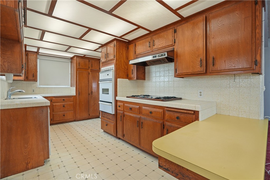 Welcome to 21625 Bernice Ave, a charming 1,162 sq ft single-story home on a generous 6,629 sq ft lot in Torrance’s desirable Southwood neighborhood. This well-maintained residence features 3 bedrooms, 2 baths, copper plumbing, a tankless water heater, and newer windows. With classic mid-century architecture and plenty of opportunity for modernization and creative upgrades, the home offers both comfort and potential. Enjoy a large backyard ideal for gardening, entertaining, or expansion. Zoned in award-winning Torrance Unified schools and located near parks, shopping, dining, and South Bay beaches, this home is perfect as a starter, an investment, or your forever home. Don’t miss the chance to make it yours.
