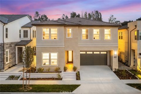 390 Riverbend Lake Forest CA 92630