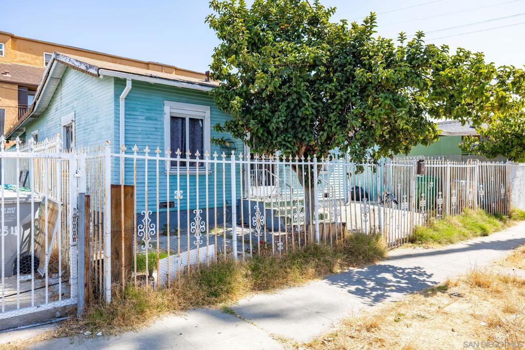 4262 Dwight St.