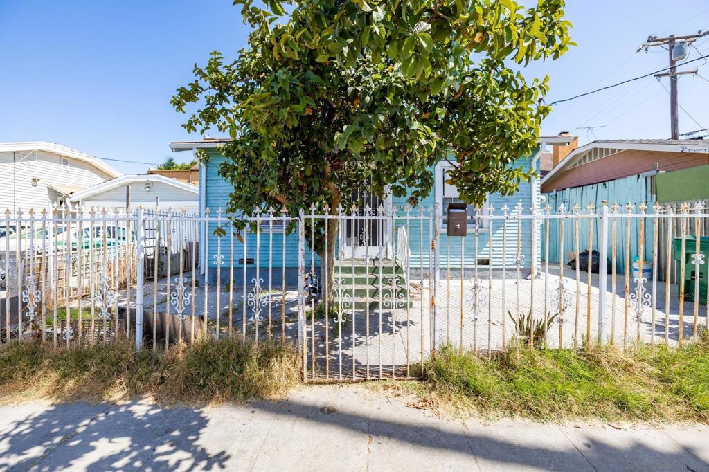4262 Dwight St.