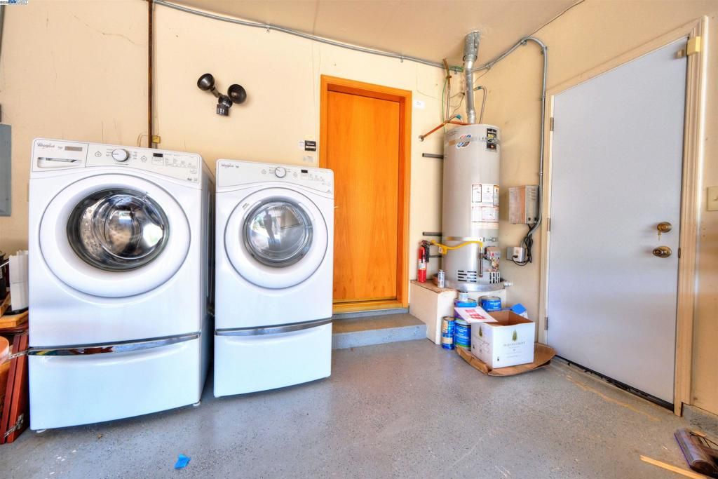 listing image 130722573833513732851