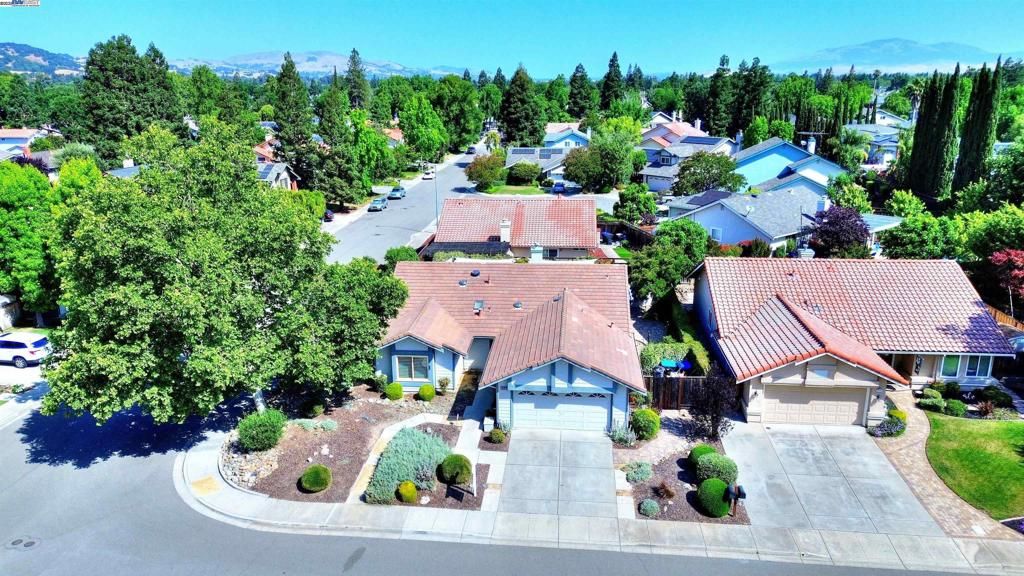 listing image 130724146500415743893