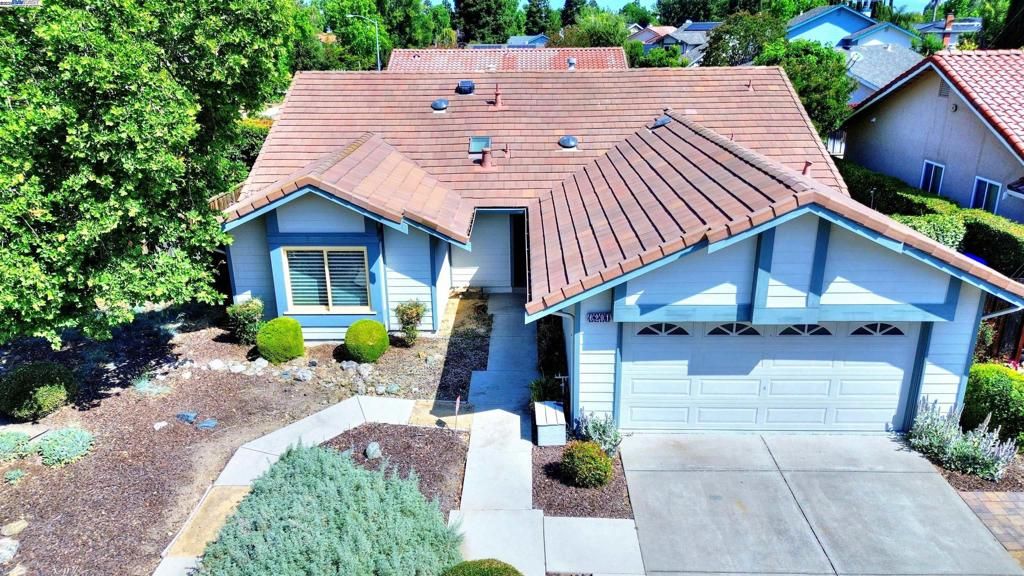 listing image 130720622319587124635