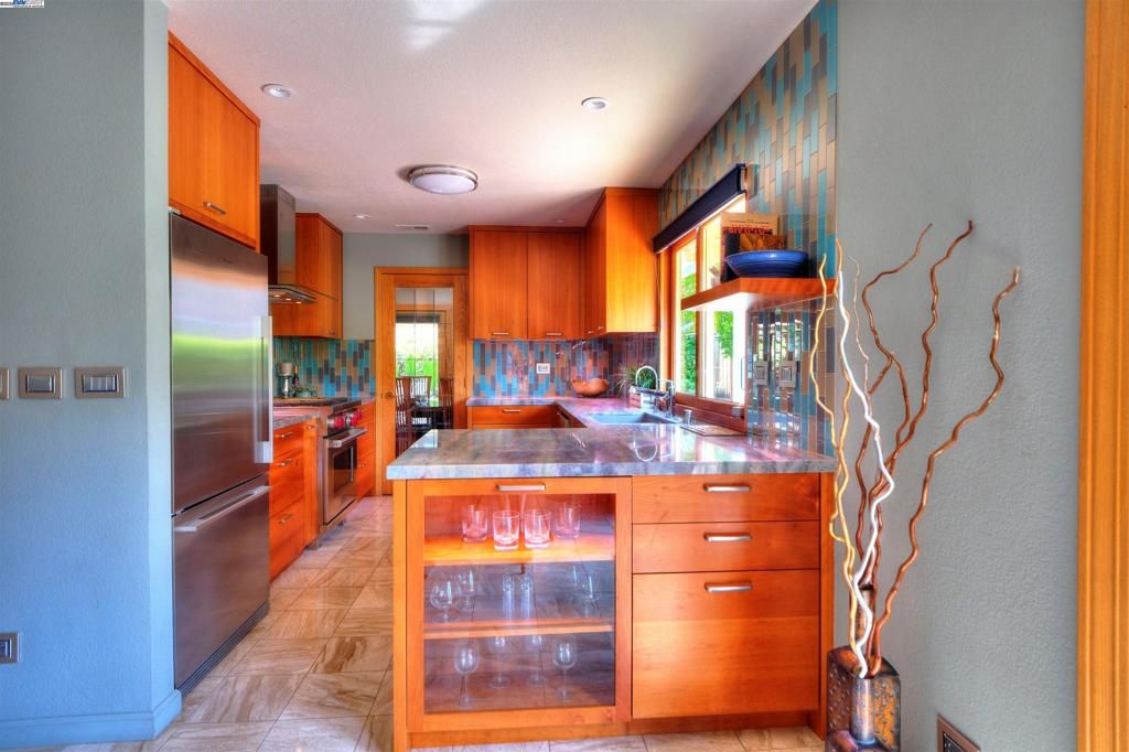 listing image 130725538542250381916