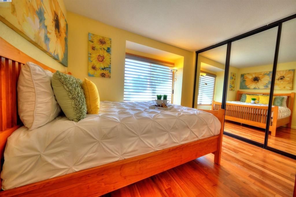 listing image 130728898473544158805