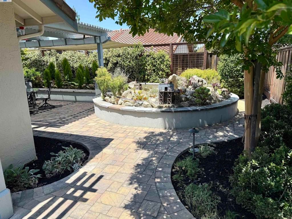 listing image 130725061985311964462