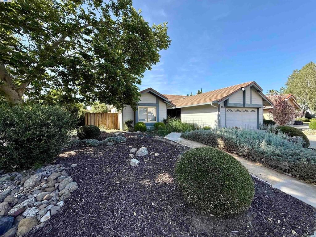 listing image 130727309082912373190