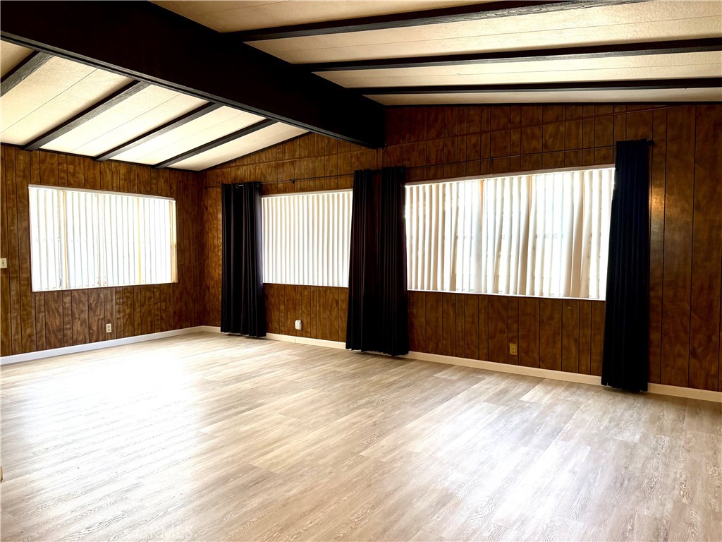 2601 E Victoria Street 291