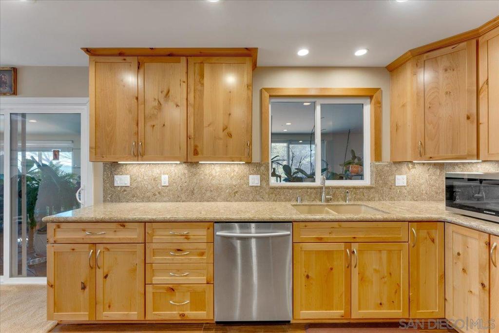 25475 Potrero Valley Rd
