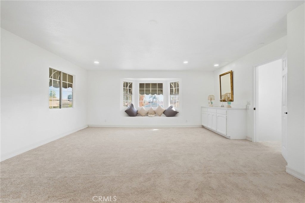 1688 N Shaffer