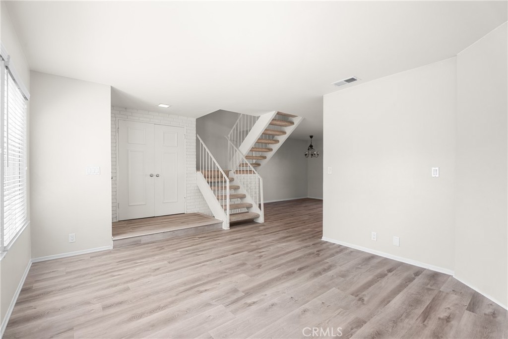 5166 Banbury Circle