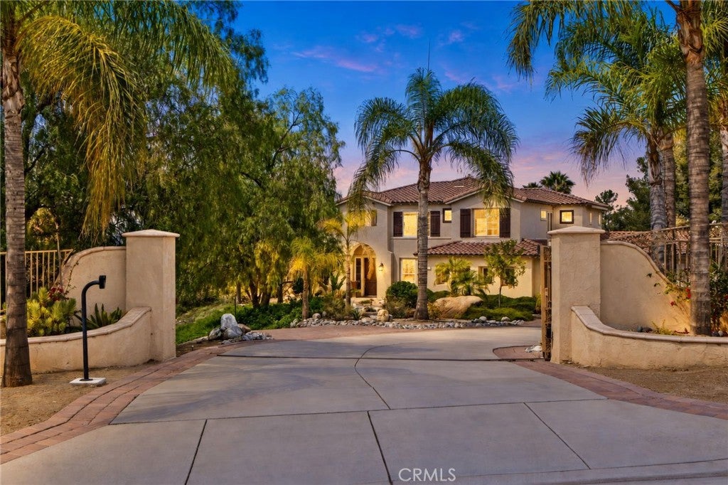18507 Sunset Knoll