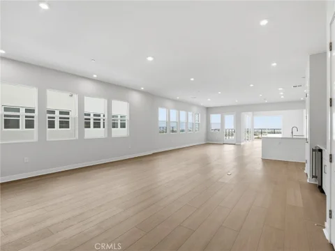 MLS: OC26207258