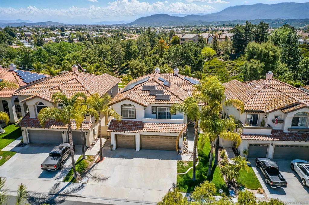 45038 Camino Veste
