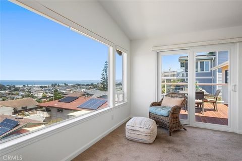 Tiny photo for 2811 Juniper Avenue AVE, Morro Bay, CA 93442 (MLS # SC26065661)