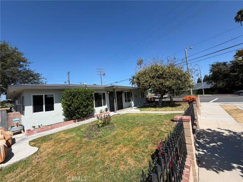 Photo of 939 N Clementine ST, Anaheim, CA 92805 (MLS # OC26172061)