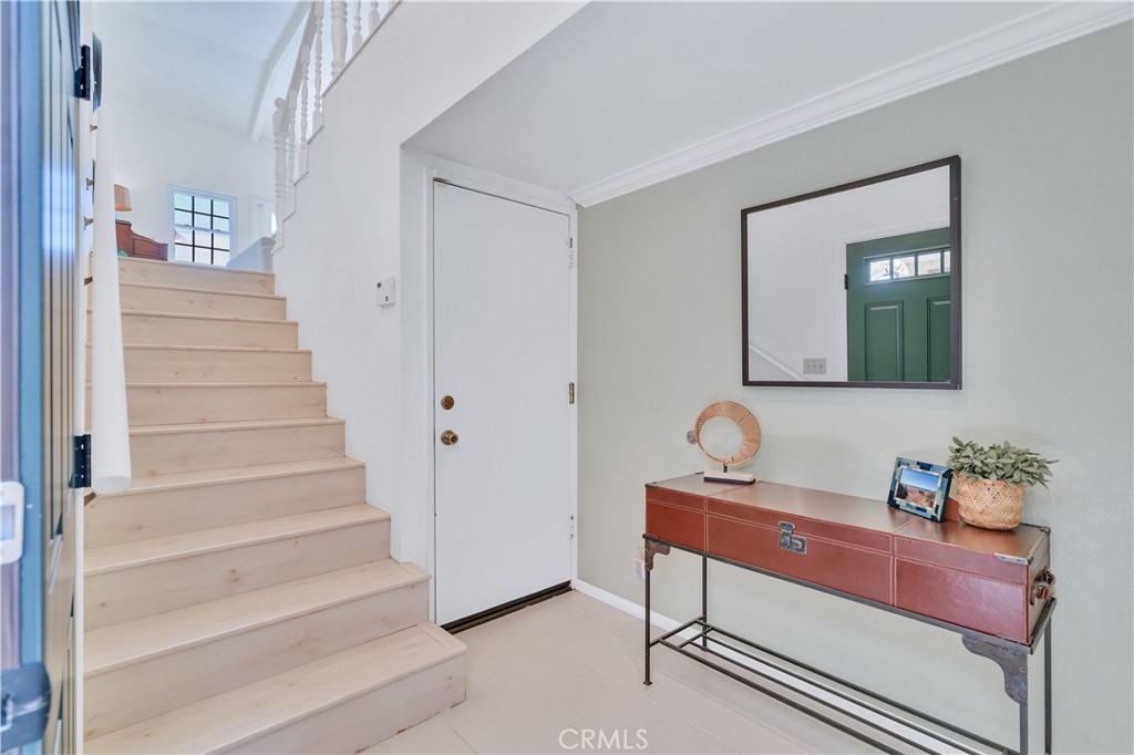 1713 Carlson