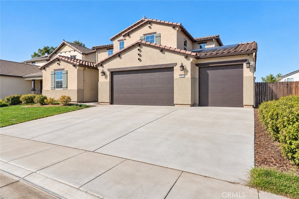 3951 Mitchell