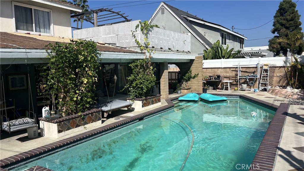 1524 E Glendale