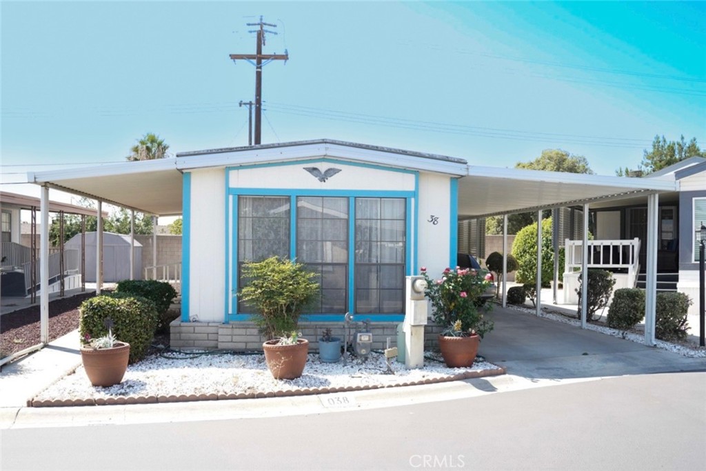 Welcome to this beautifully remodeled home located in a desirable 60+ senior community. This property features a modernized kitchen, new flooring throughout, and has been well maintained with pride of ownership. Just minutes away, residents can enjoy shopping and dining at Inland Center Mall and nearby retail centers. For commuters, the property offers quick access to the I-215 and I-10 freeways. With its simple layout and central location, this home is a solid choice for buyers looking for comfort and convenience in San Bernardino.
Enjoy a comfortable and peaceful lifestyle in a community designed for active adults, offering convenience and a welcoming neighborhood atmosphere.
Don't miss this opportunity schedule your private showing today.