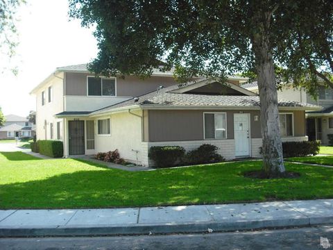 2692 Victoria Avenue Port Hueneme CA 93041