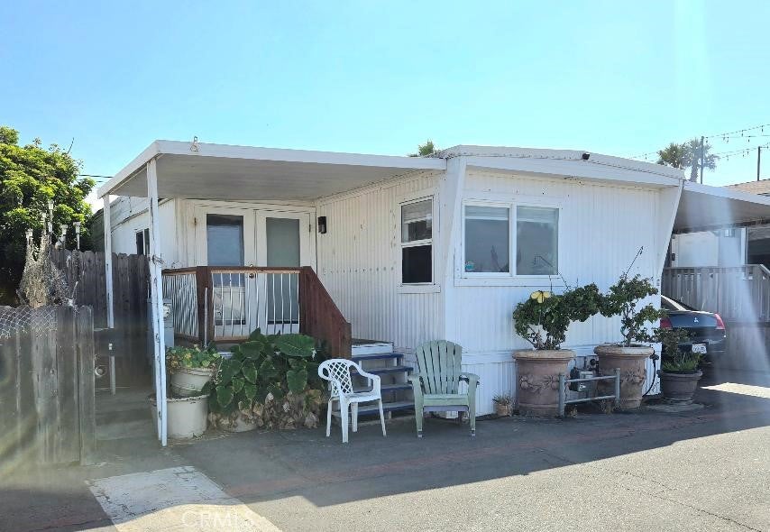 21752 Pacific Coast Hwy 9