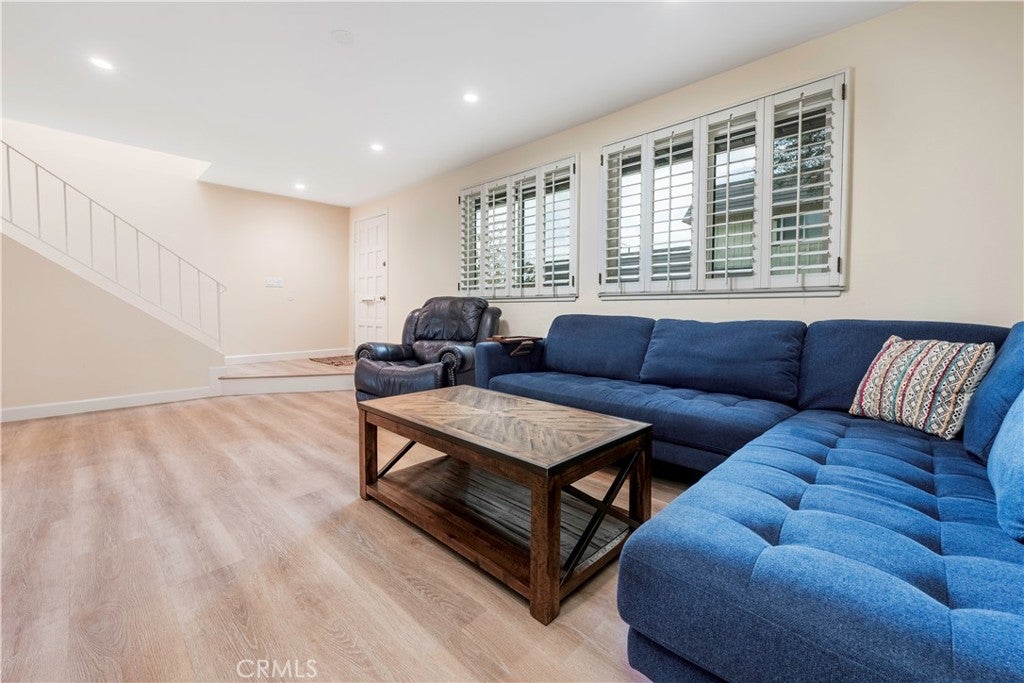 9857 Via Sonoma