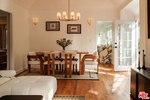 Photo of 866 N Doheny Drive, West Hollywood, CA 90069 (MLS # 26663893)