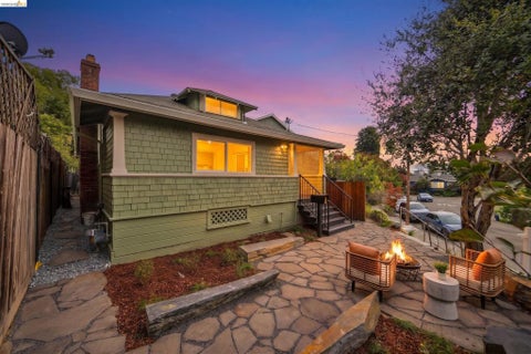 Photo of 4956 Manila Ave AVE, Oakland, CA 94609 (MLS # 41152475)