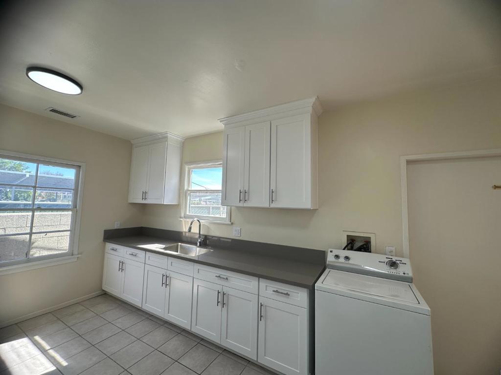 1332 E Las Tunas Drive