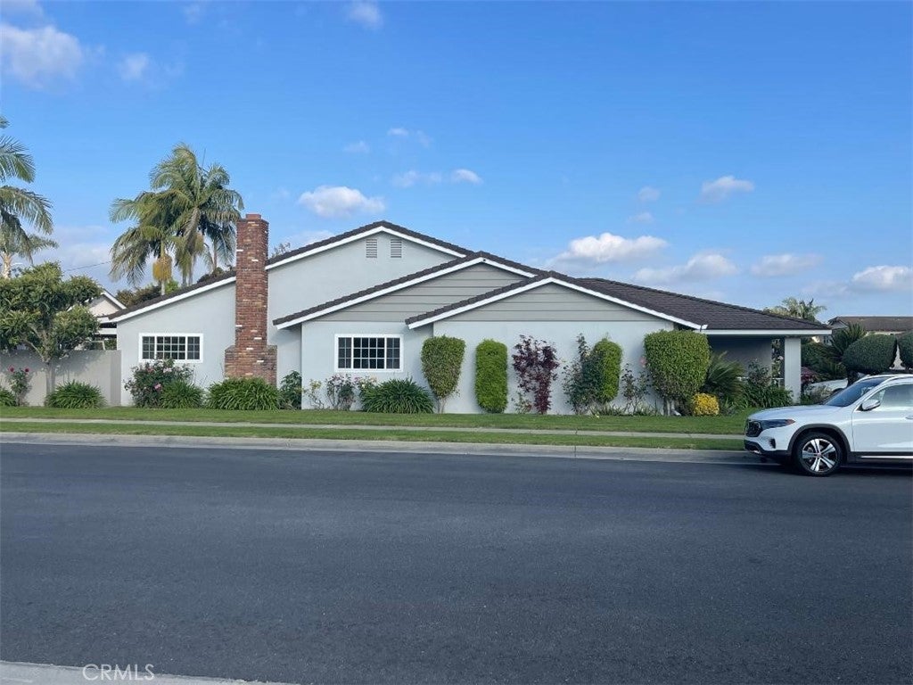8349 Charloma