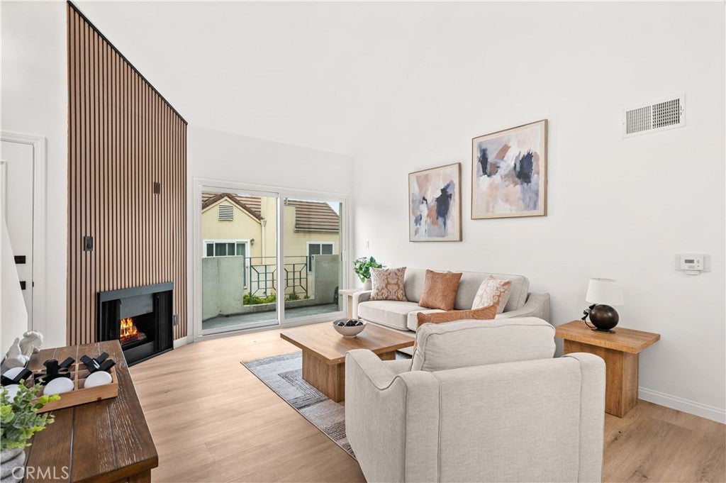 Photo of 433 E Tamarack Ave #149, Inglewood, CA 90301 (MLS # PW26178167)