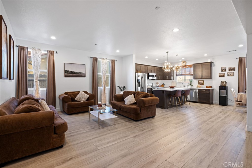 Guadalupe/Casmalia(850) - Residential