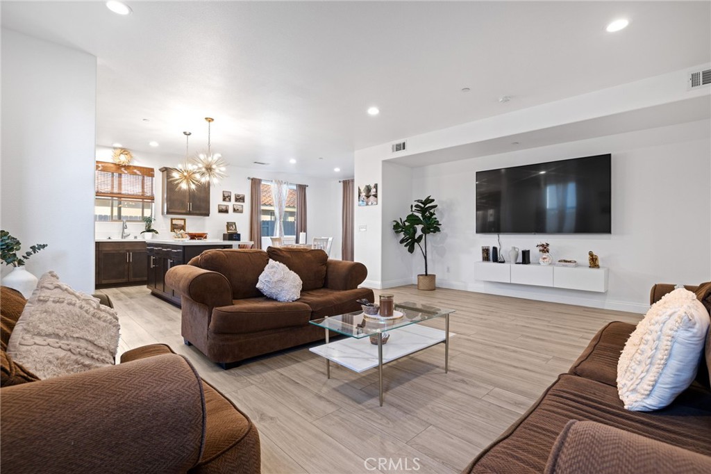 Guadalupe/Casmalia(850) - Residential