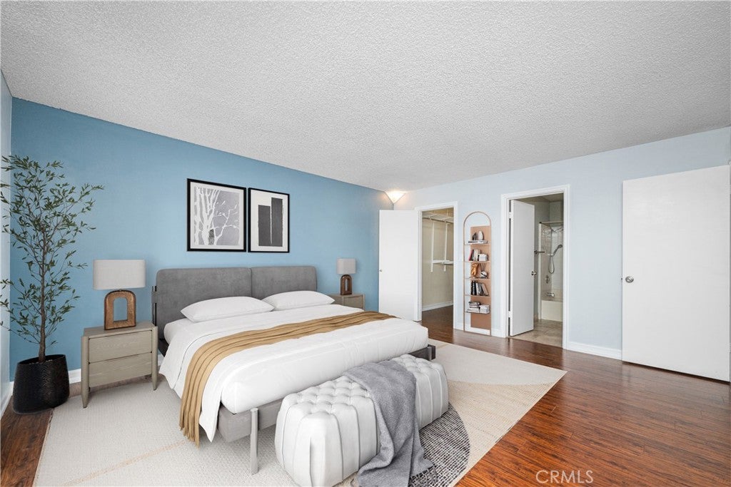 12635 Main 320