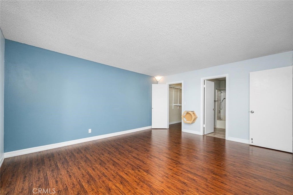 12635 Main 320