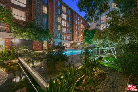Tiny photo for 1440 VETERAN Avenue #522, Los Angeles, CA 90024 (MLS # 26840699)