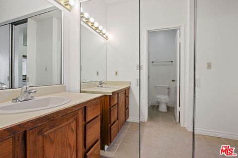 Tiny photo for 1440 VETERAN Avenue #522, Los Angeles, CA 90024 (MLS # 26840699)