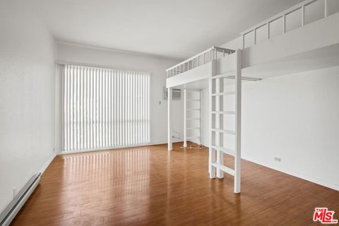 Tiny photo for 1440 VETERAN Avenue #522, Los Angeles, CA 90024 (MLS # 26840699)