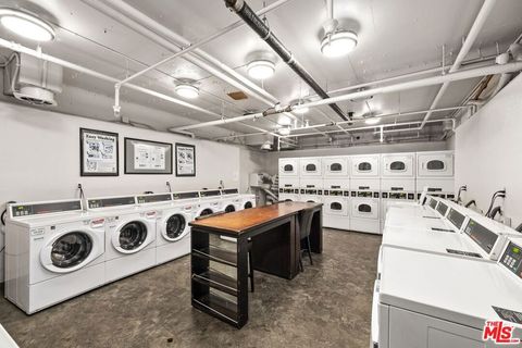 Tiny photo for 1440 VETERAN Avenue #522, Los Angeles, CA 90024 (MLS # 26840699)