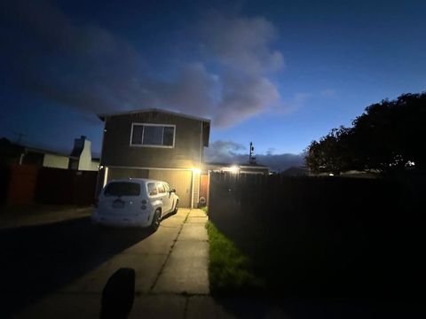 1852 Dale Avenue San Mateo CA 94401