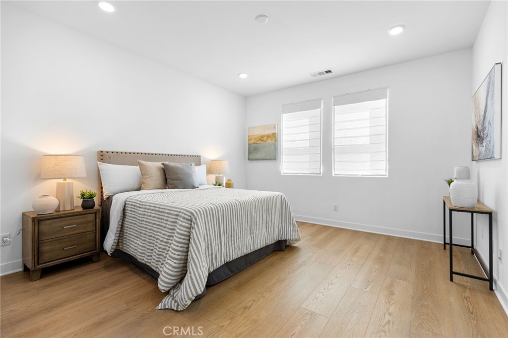 Emerald Pointe - Residential