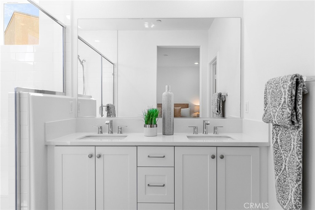Emerald Pointe - Residential