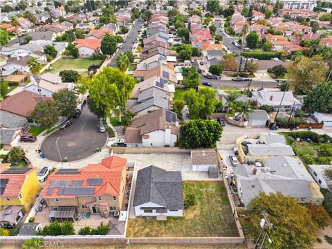 Photo of 20464 Elkwood, Winnetka, CA 91306 (MLS # SR25260025)