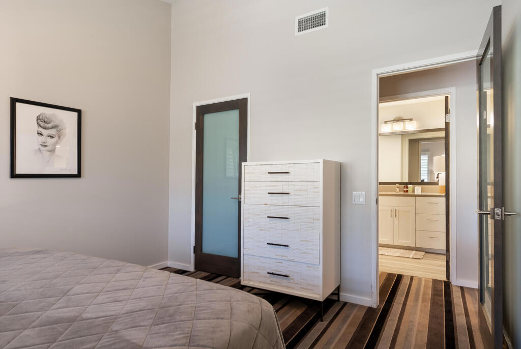 Plaza Villas - Residential