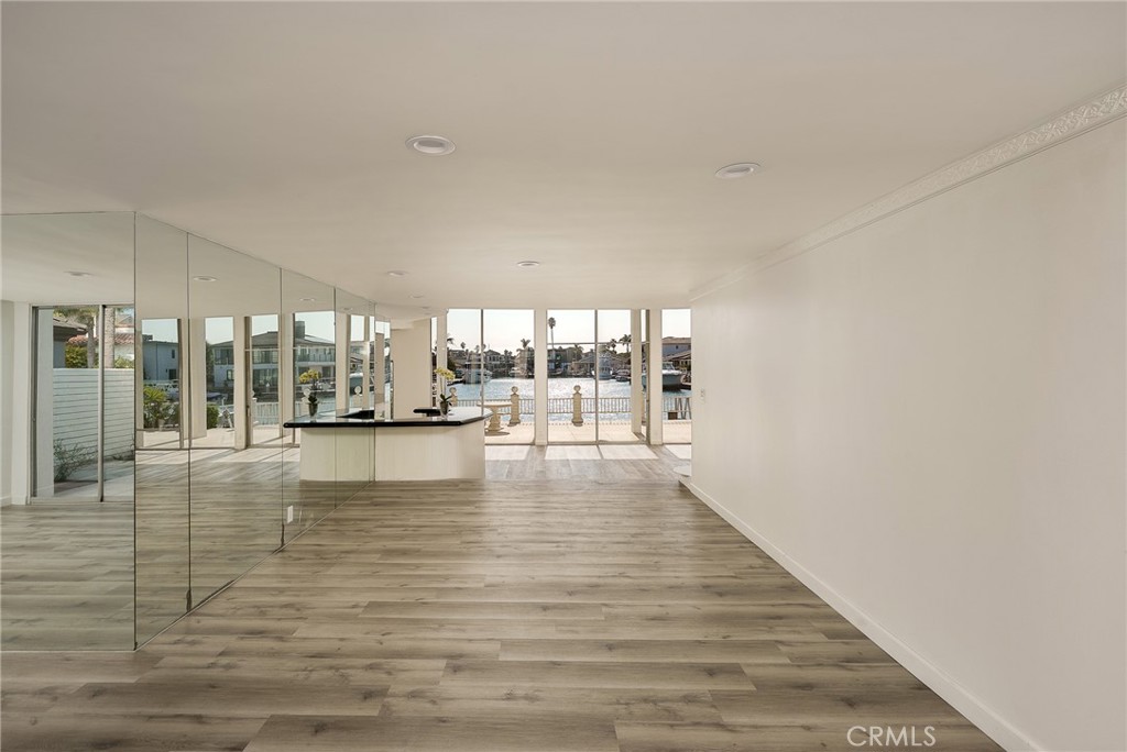 Gilbert Island (HGIL) - Residential Lease