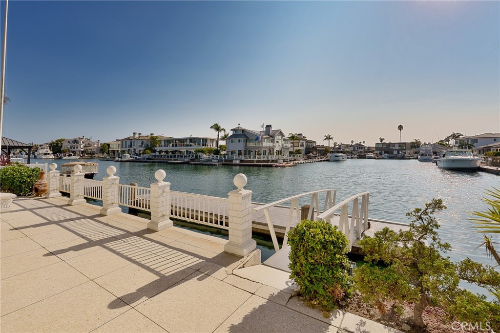 Gilbert Island (HGIL) - Residential Lease