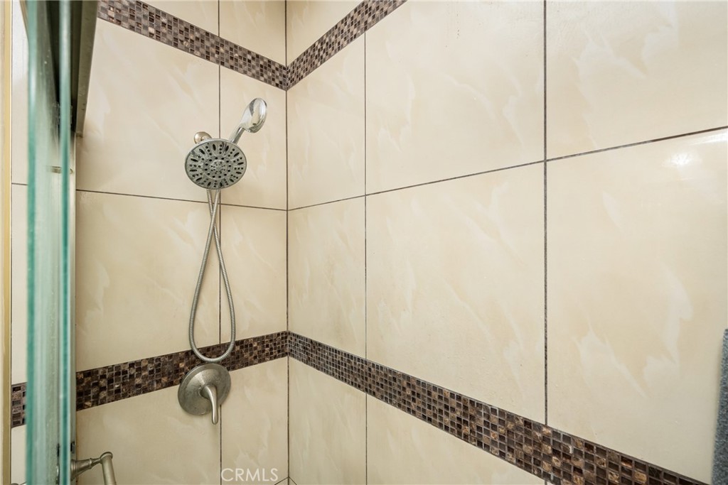 Eastside (ES) - Residential Income